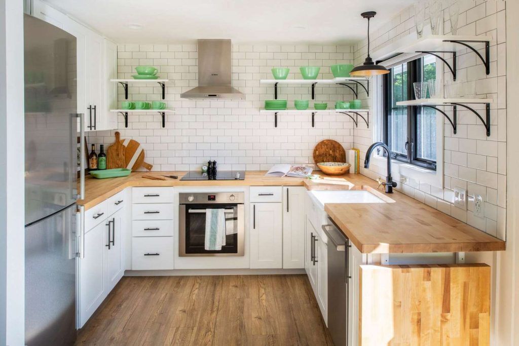 Compact U-Shaped Kitchen Design