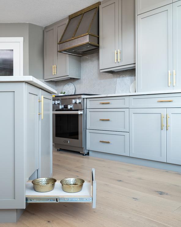 Lower cabinets for pet food and supplies