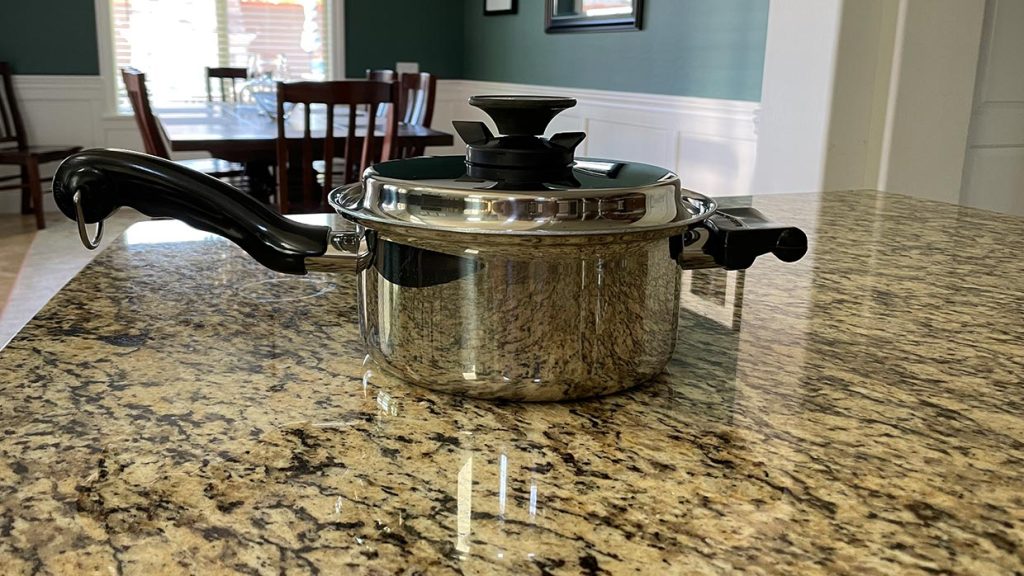 Granite: Heat- and scratch-resistant